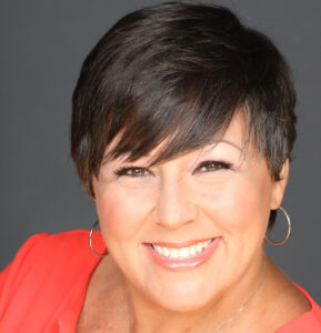 Loriana headshot